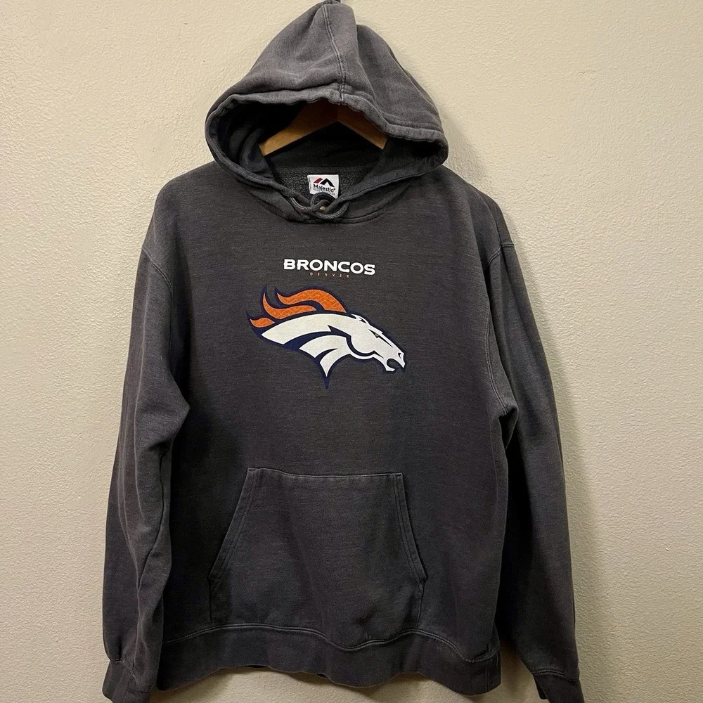 NFL Denver Broncos Majestic Hoodie Large Logo Gray Size L/XL - READ
